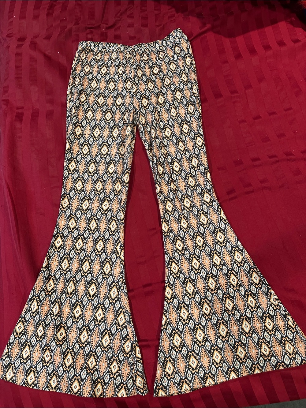 Wisteria Lane Printed Flare Pants Size L
